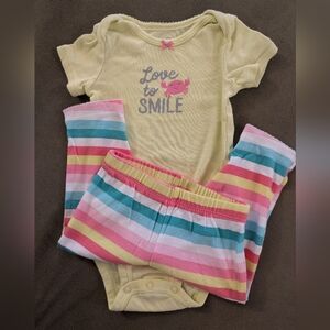 4 for 25🔥 EUC Carter's Baby Onesie & Pants Set (6M)